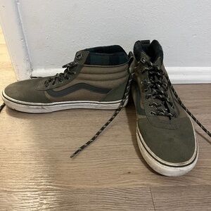 Vans Sk8-Hi MTE Weatherized High Tops Men’s Size 8 Olive Green